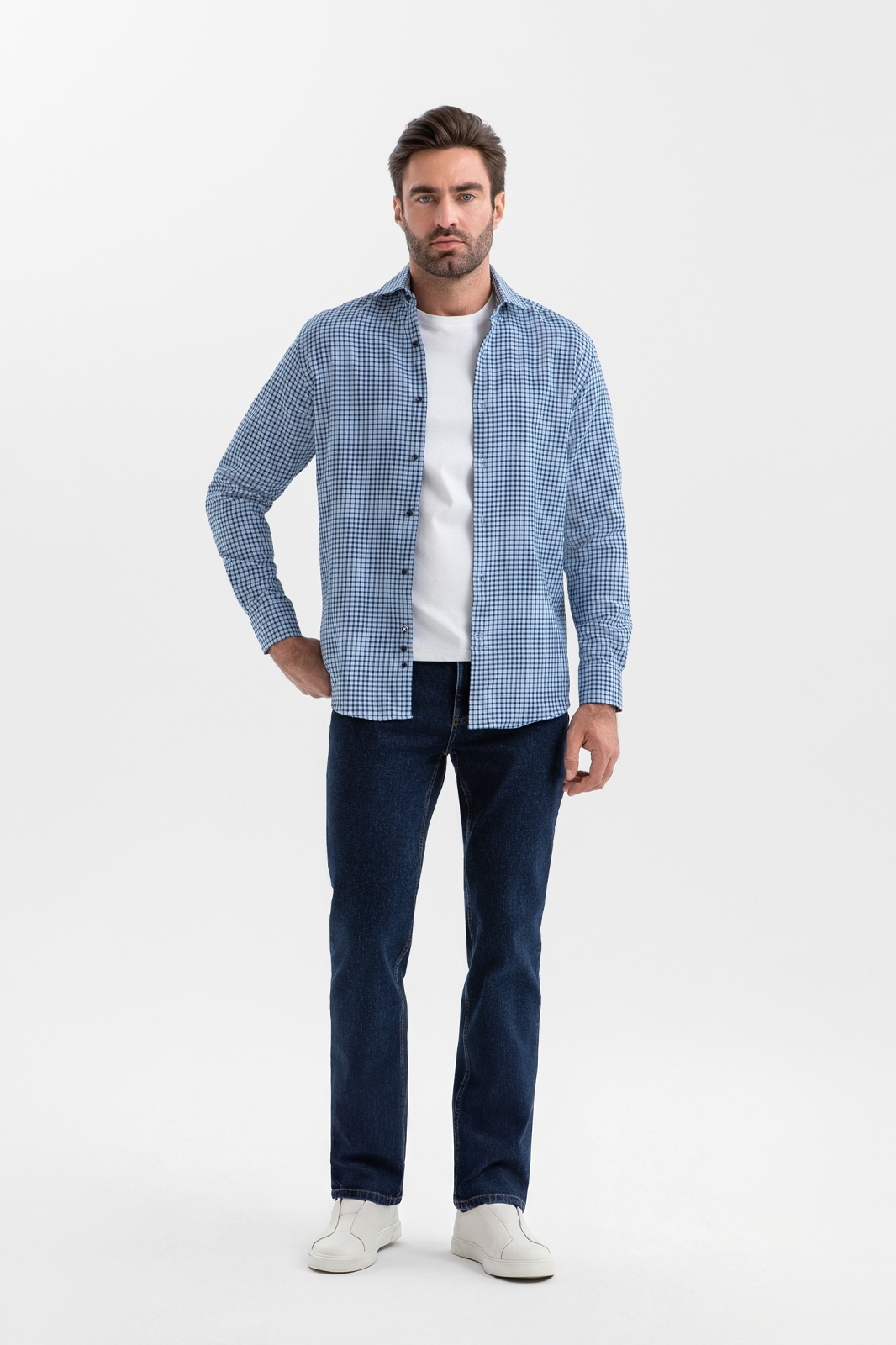 Джинсы прямого силуэта