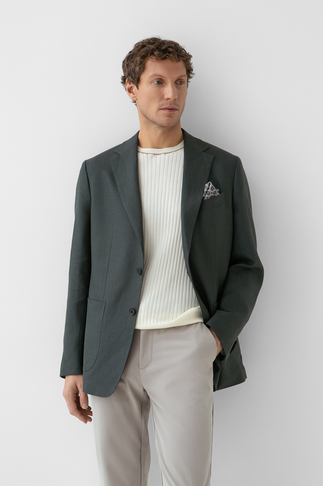 Пиджак изо льна и шерсти