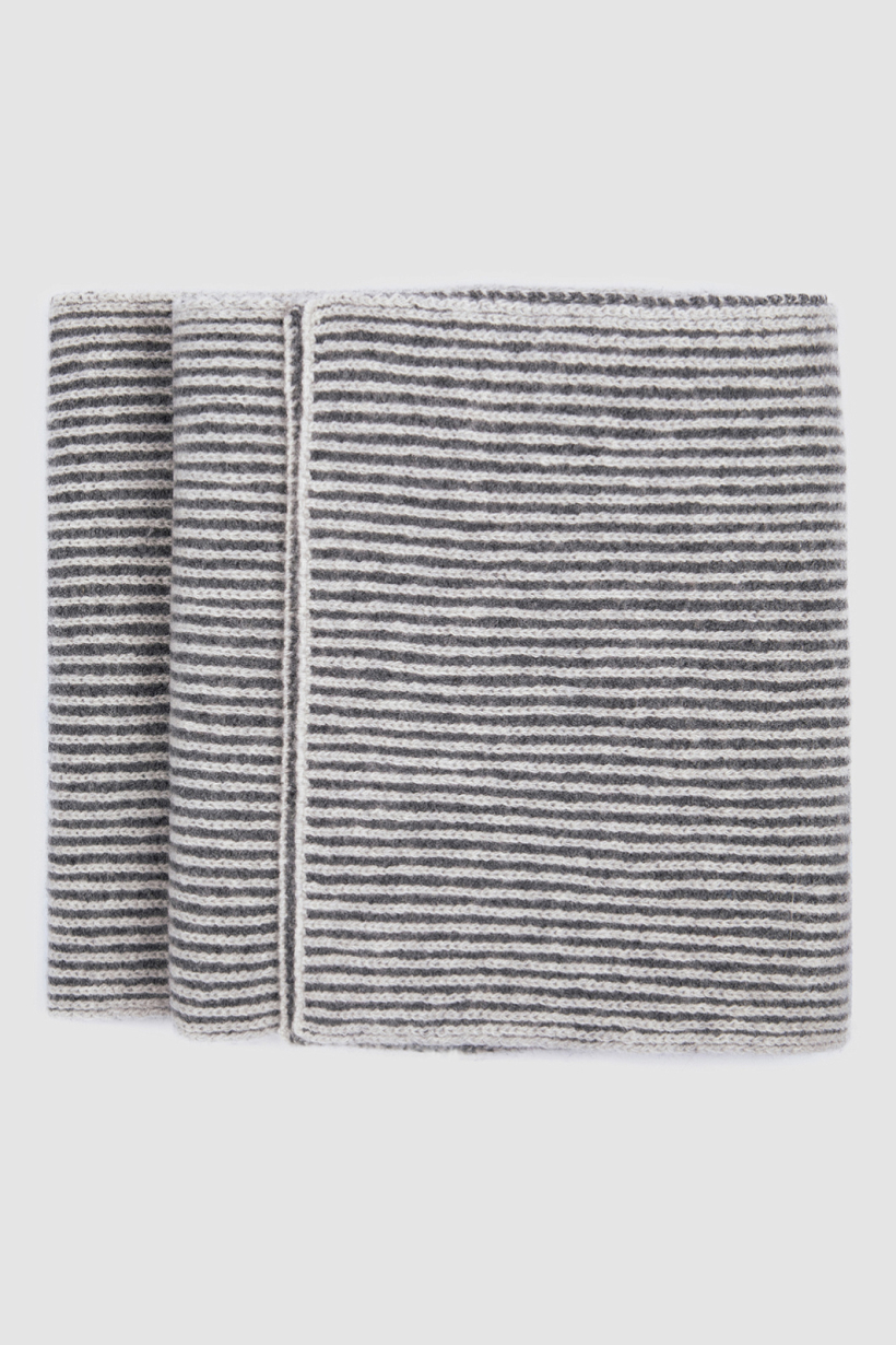 Шарф из шерсти