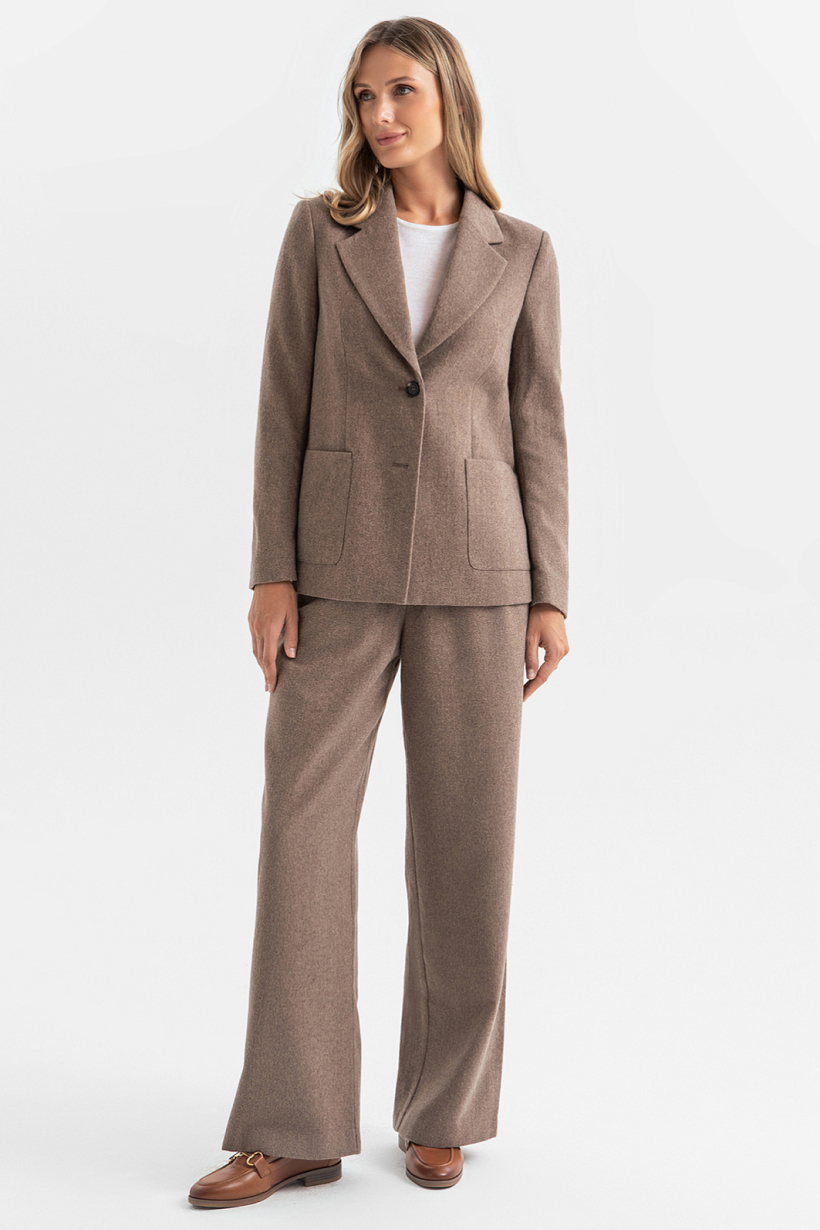 Костюм из смесовой шерсти