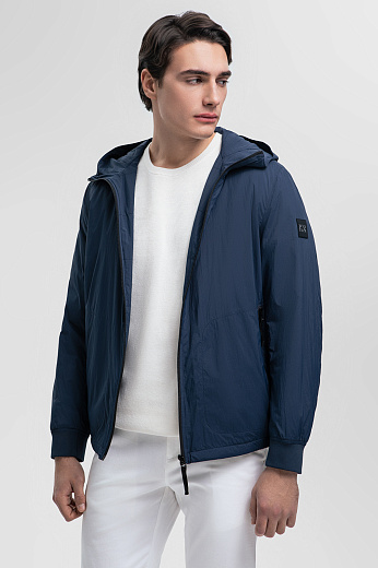 Куртка с водоотталкивающей обработкой