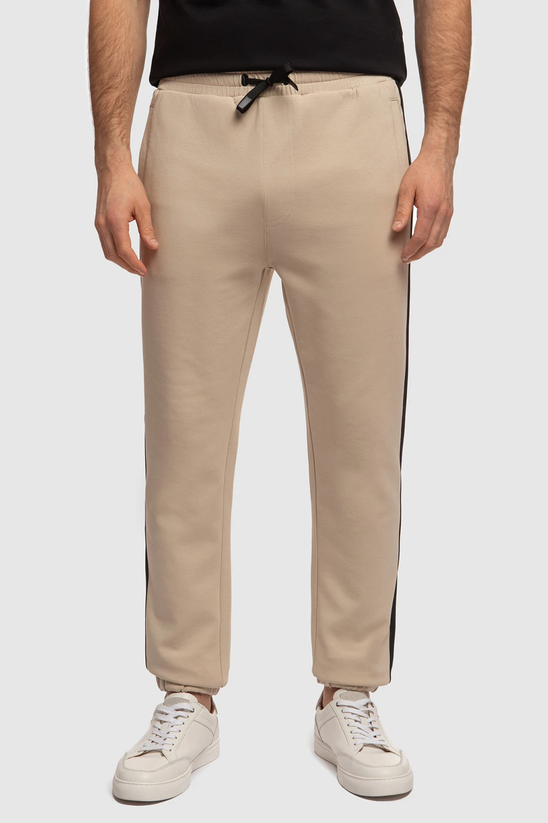 
      Брюки спортивные