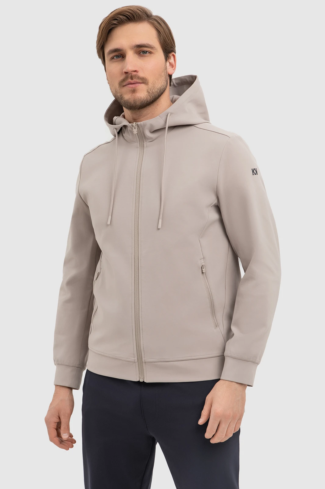 
      Толстовка на молнии с капюшоном