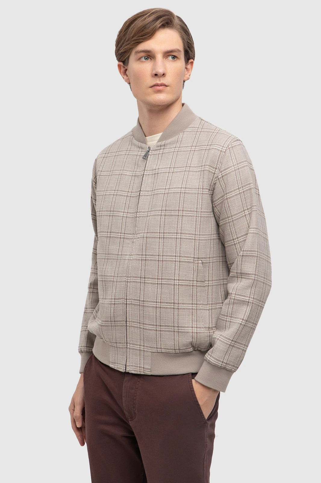 
      Бомбер из хлопка и льна